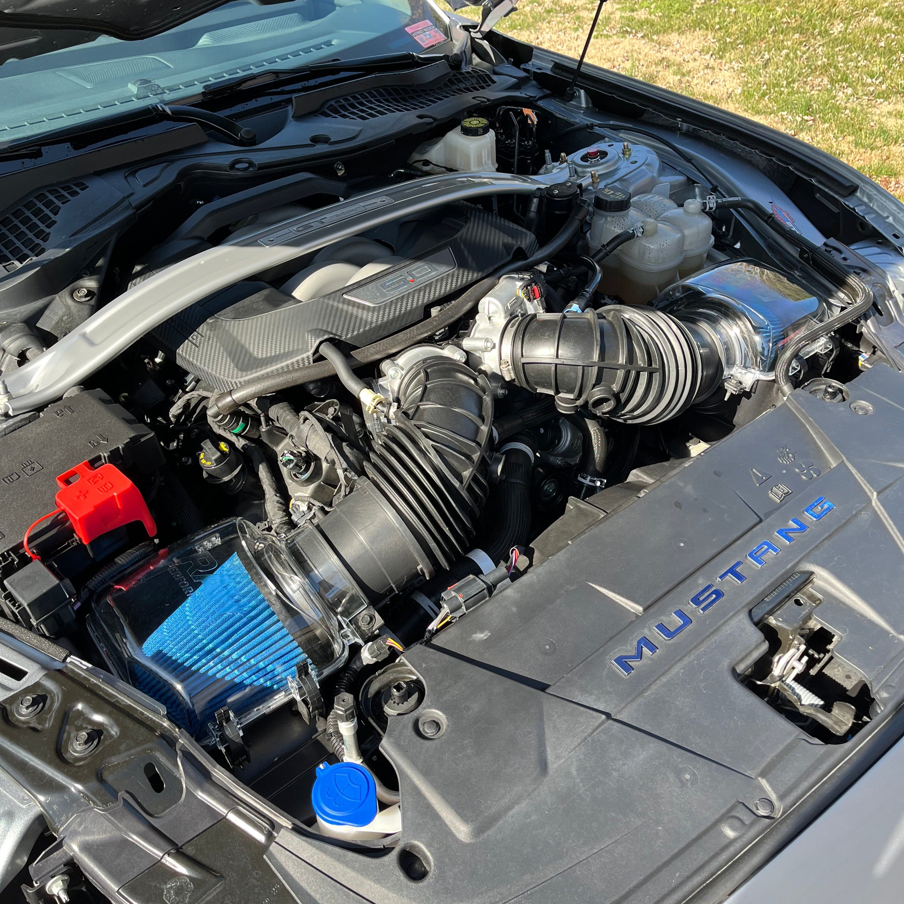Mustang Engine bay with RAH clear airbox covers
